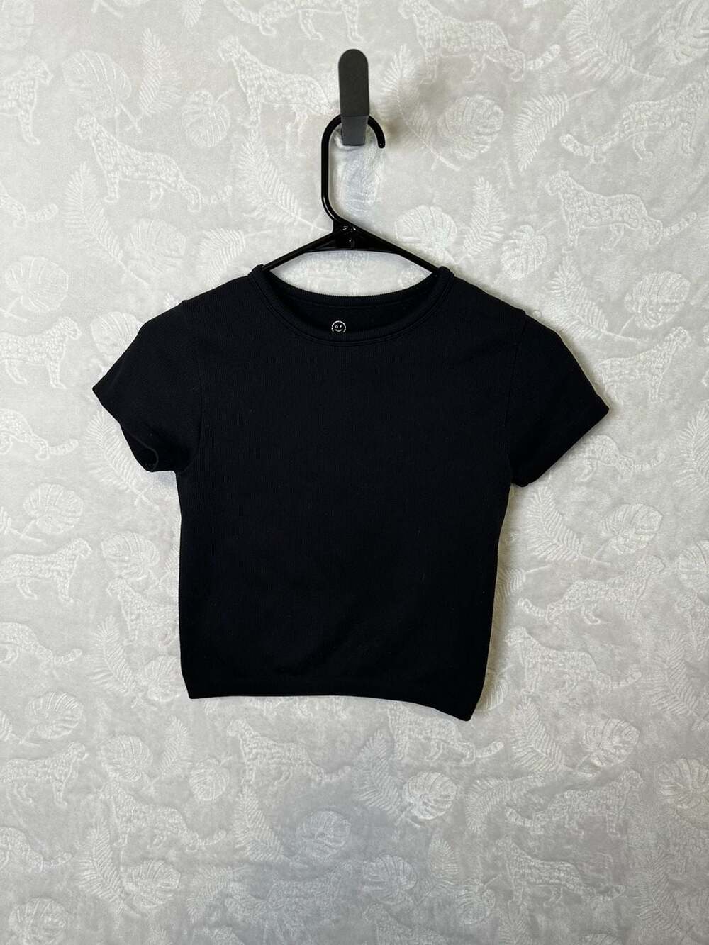 Gilly Hicks Black Ribbed Crew Neck Crop Top Size S